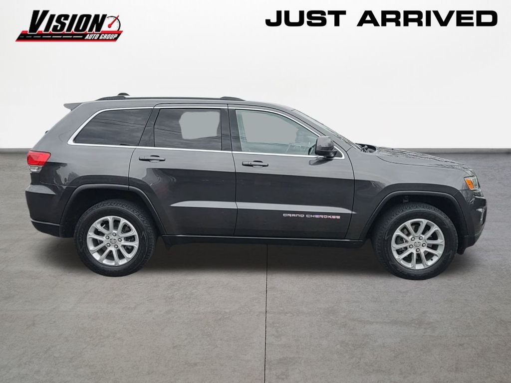 2016 Jeep Grand Cherokee Laredo photo 4