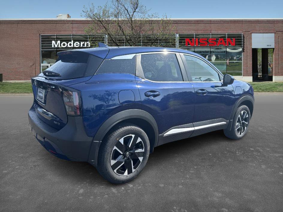 2025 Nissan Kicks SV photo 4