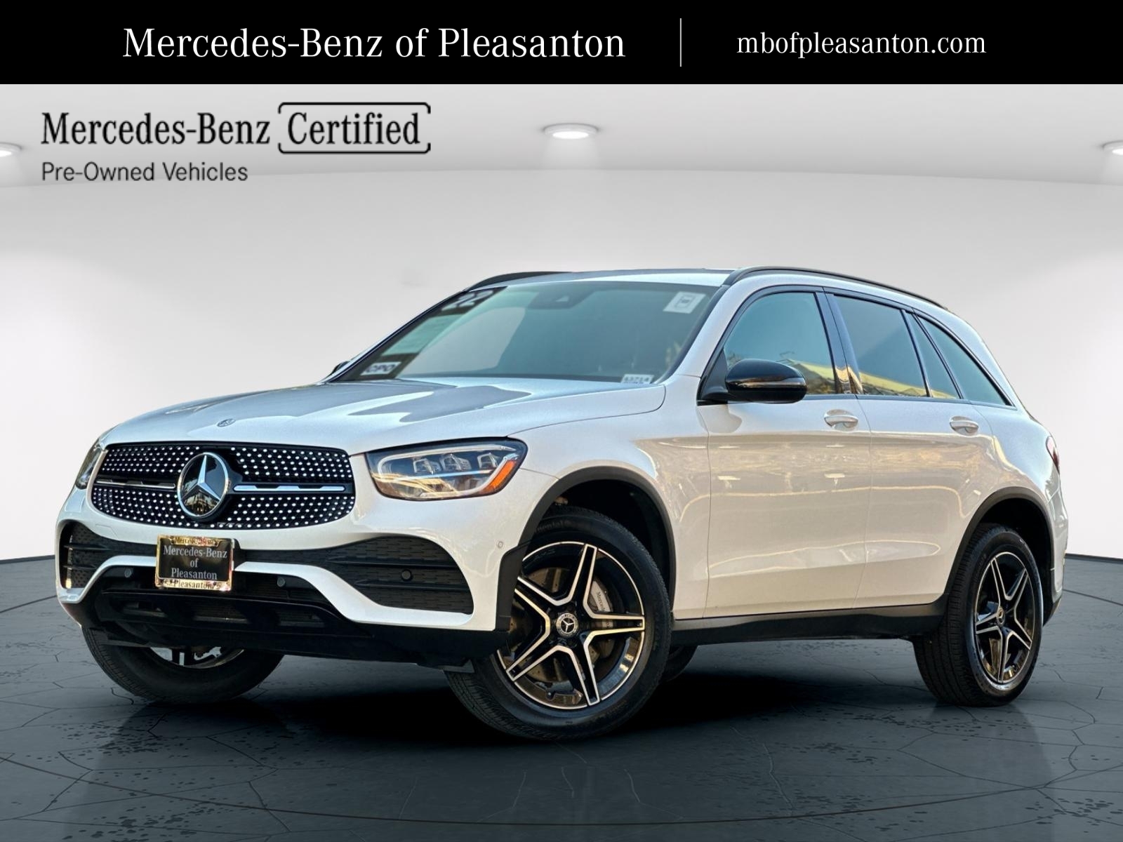 2022 Mercedes-Benz GLC GLC300's photo
