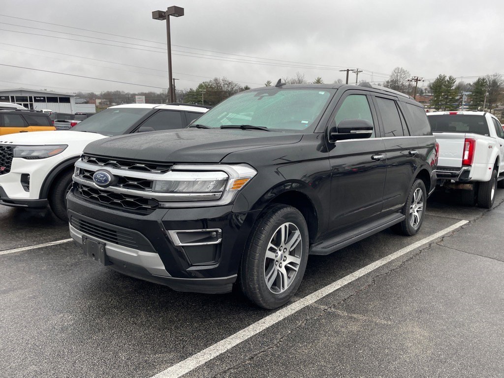 2024 Ford Expedition Limited's photo