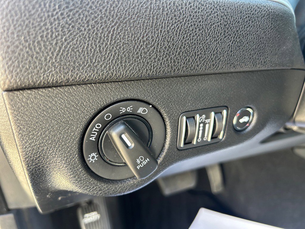 2022 Dodge Charger GT photo 18