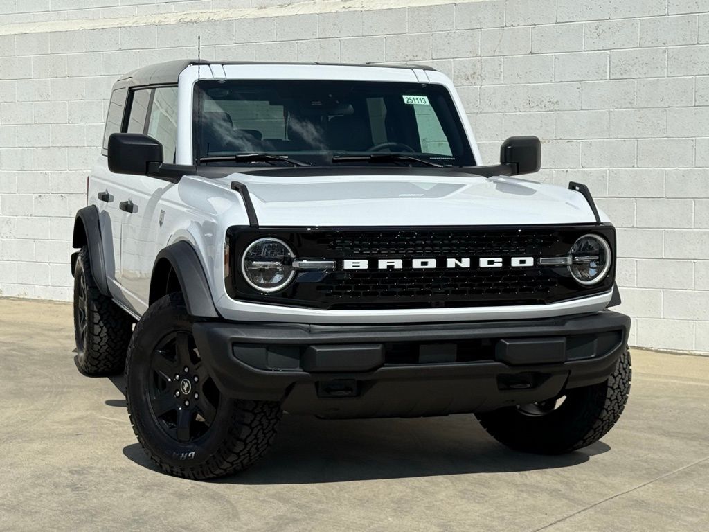 2025 Ford Bronco Big Bend photo 2