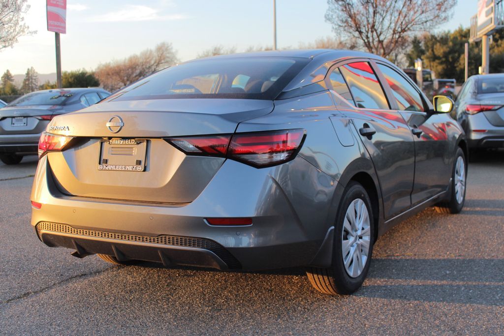 2025 Nissan Sentra S photo 4