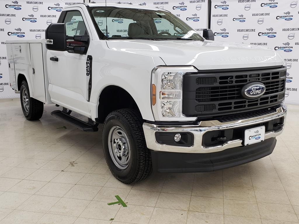 2026 Ford F-250 Super Duty XL's photo