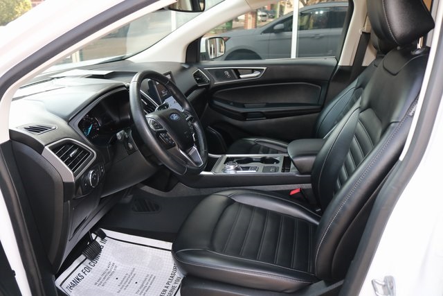 2022 Ford Edge SEL photo 26