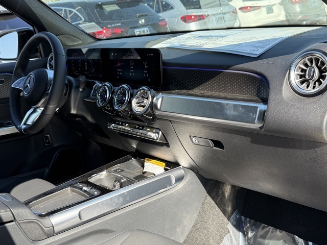 2025 Mercedes Benz GLB 250 4MATIC photo 26