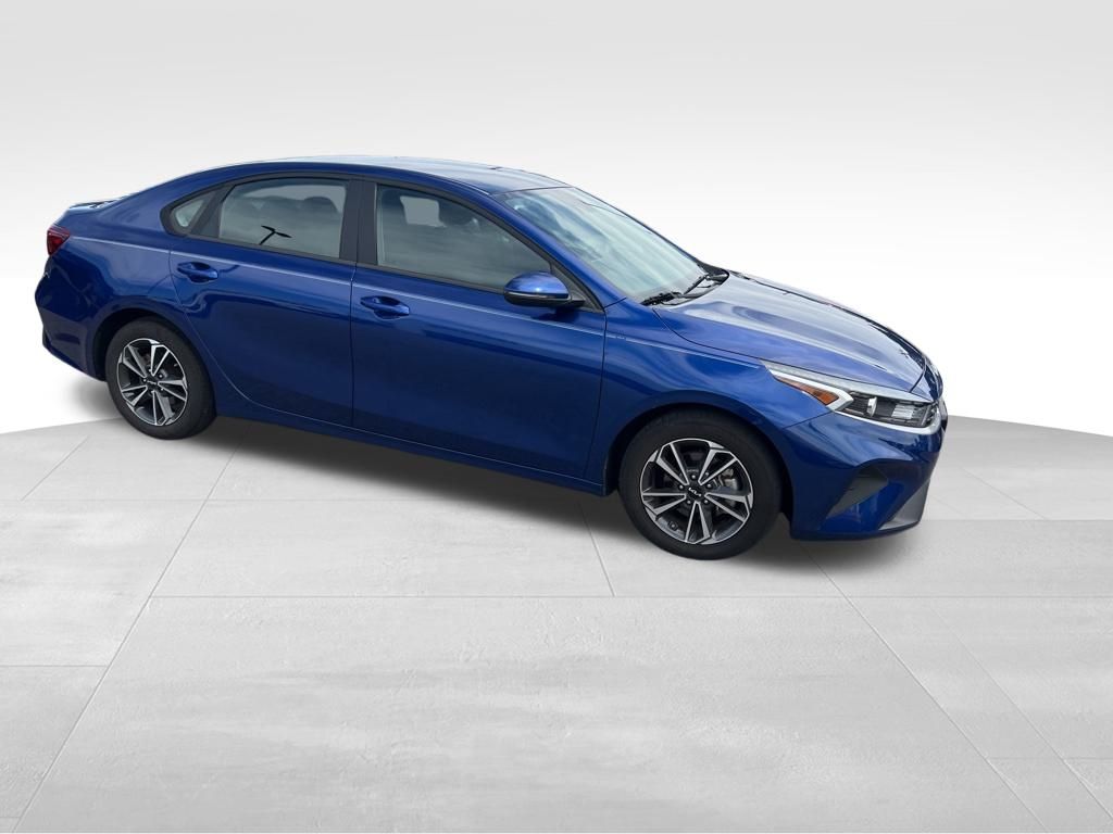 2023 Kia Forte LXS photo 7