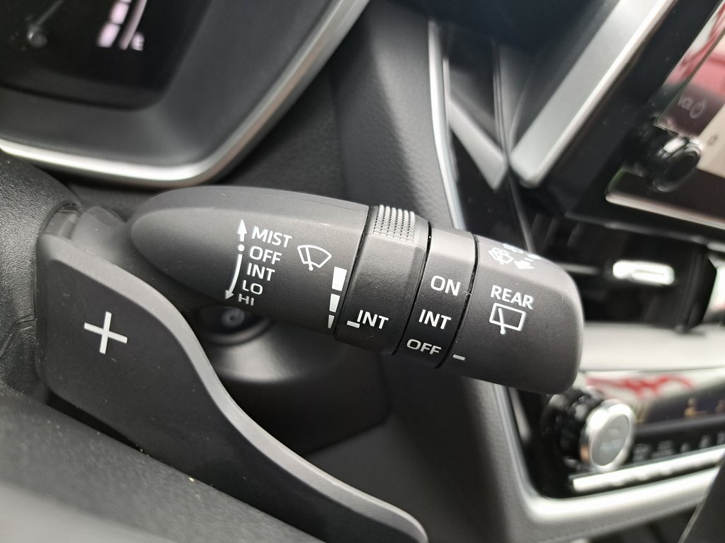 2024 Toyota Corolla Hybrid XSE photo 23