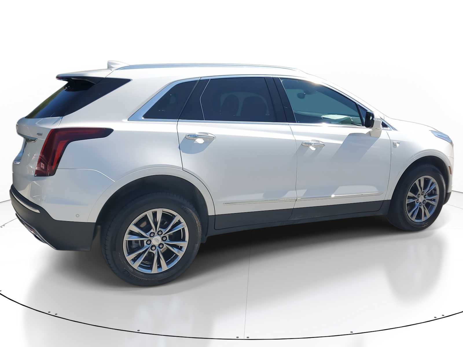 2021 Cadillac XT5 Premium Luxury photo 3