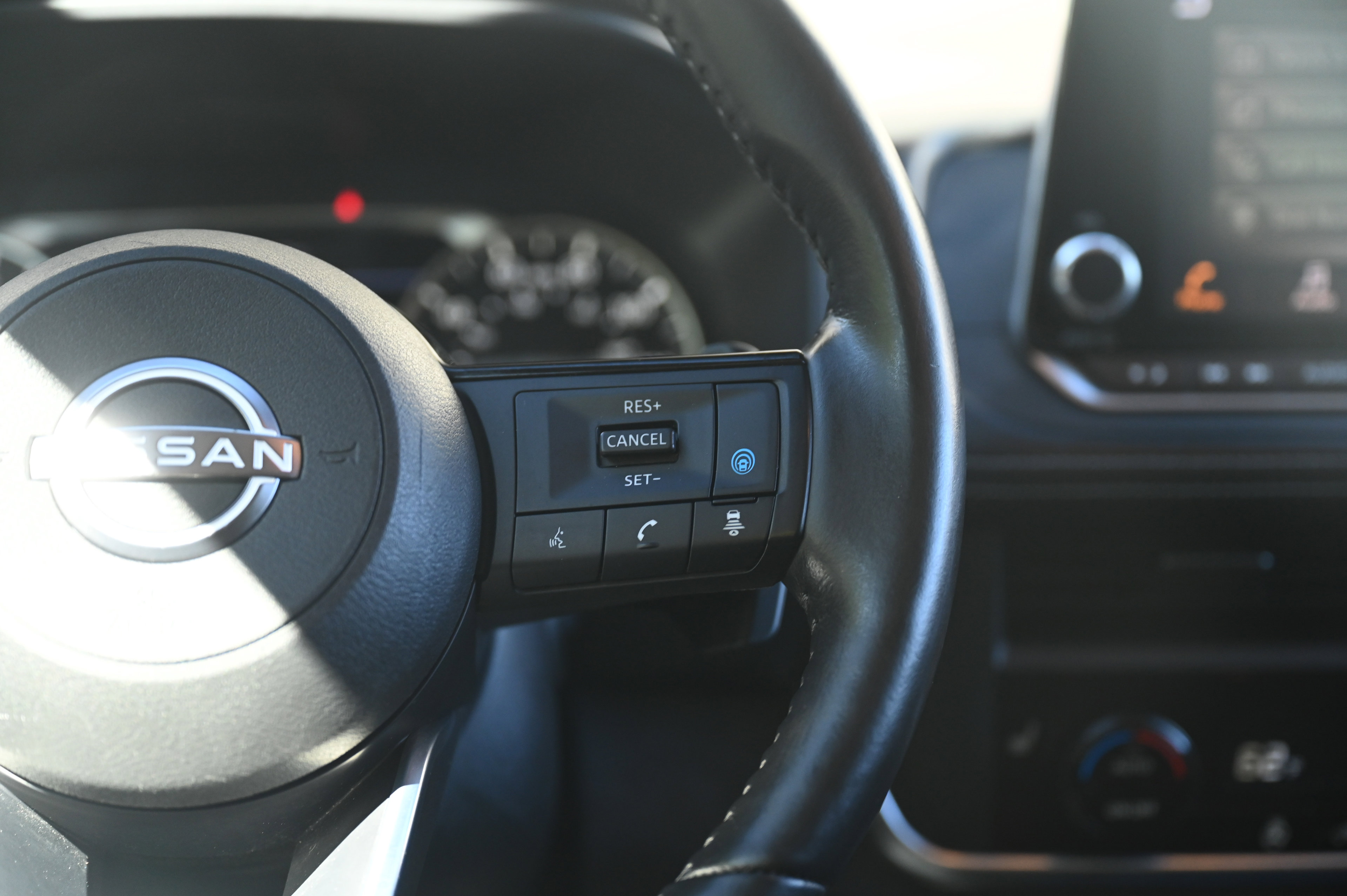 2023 Nissan Rogue SV photo 32