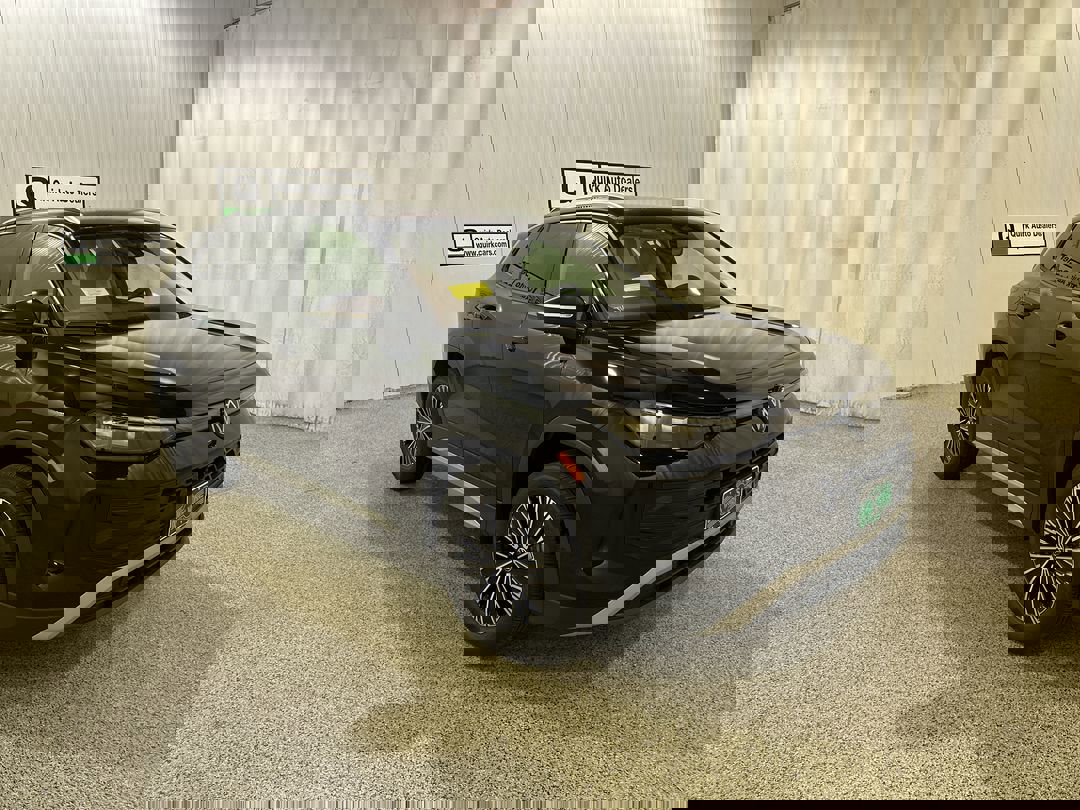 2026 Volkswagen Tiguan S's photo