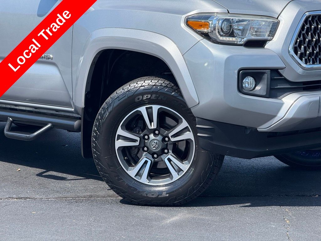 2019 Toyota Tacoma TRD Sport 4x4 Double Cab photo 4