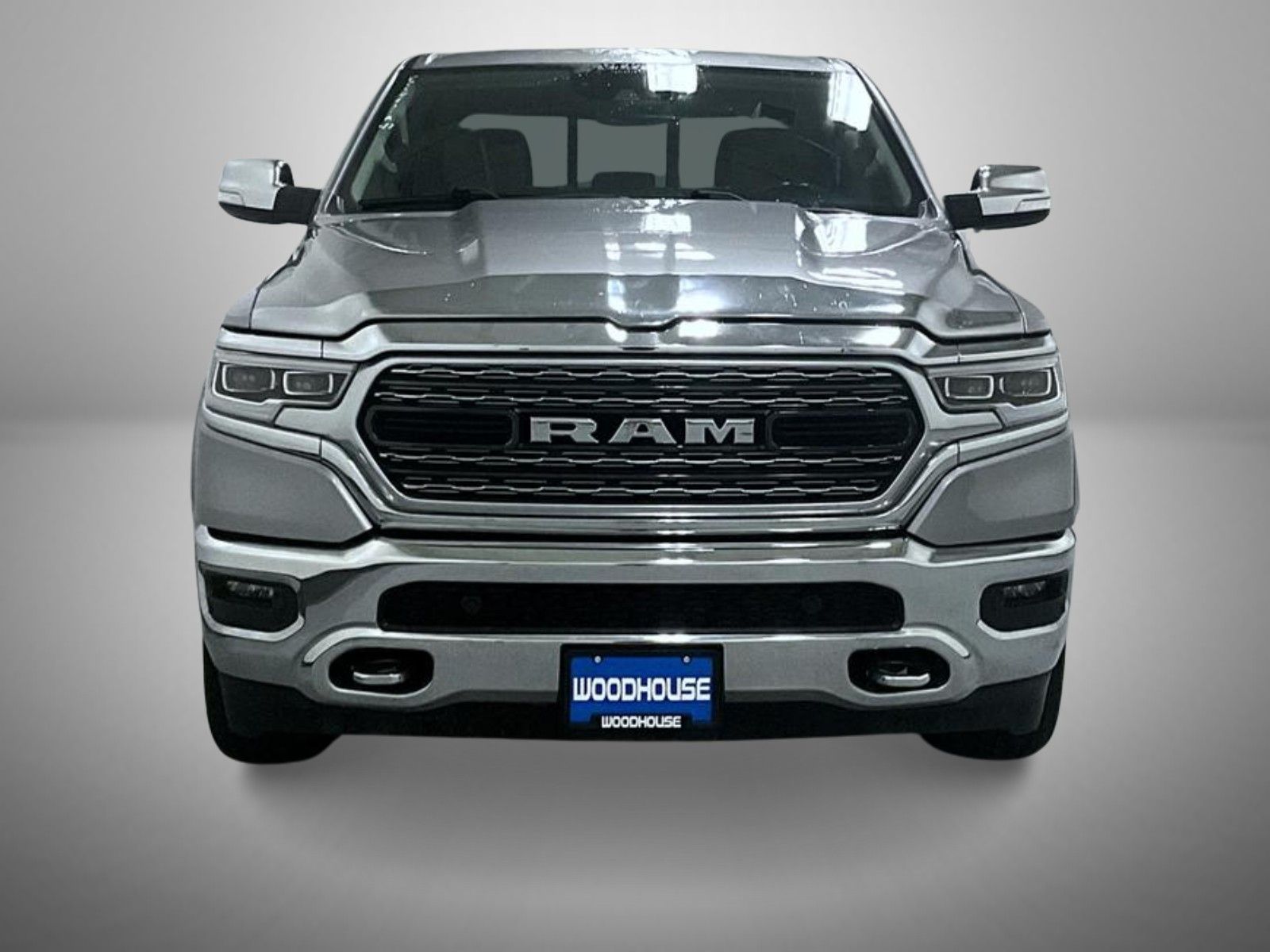 2022 Ram 1500 Limited photo 2