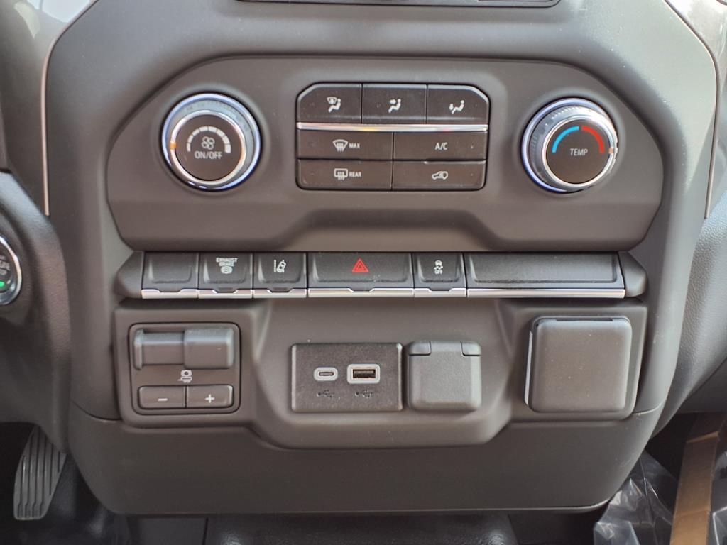 2025 Chevrolet Silverado 3500HD Work Truck photo 16