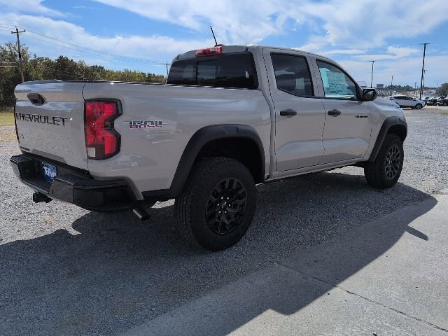 2026 Chevrolet Colorado Trail Boss photo 3