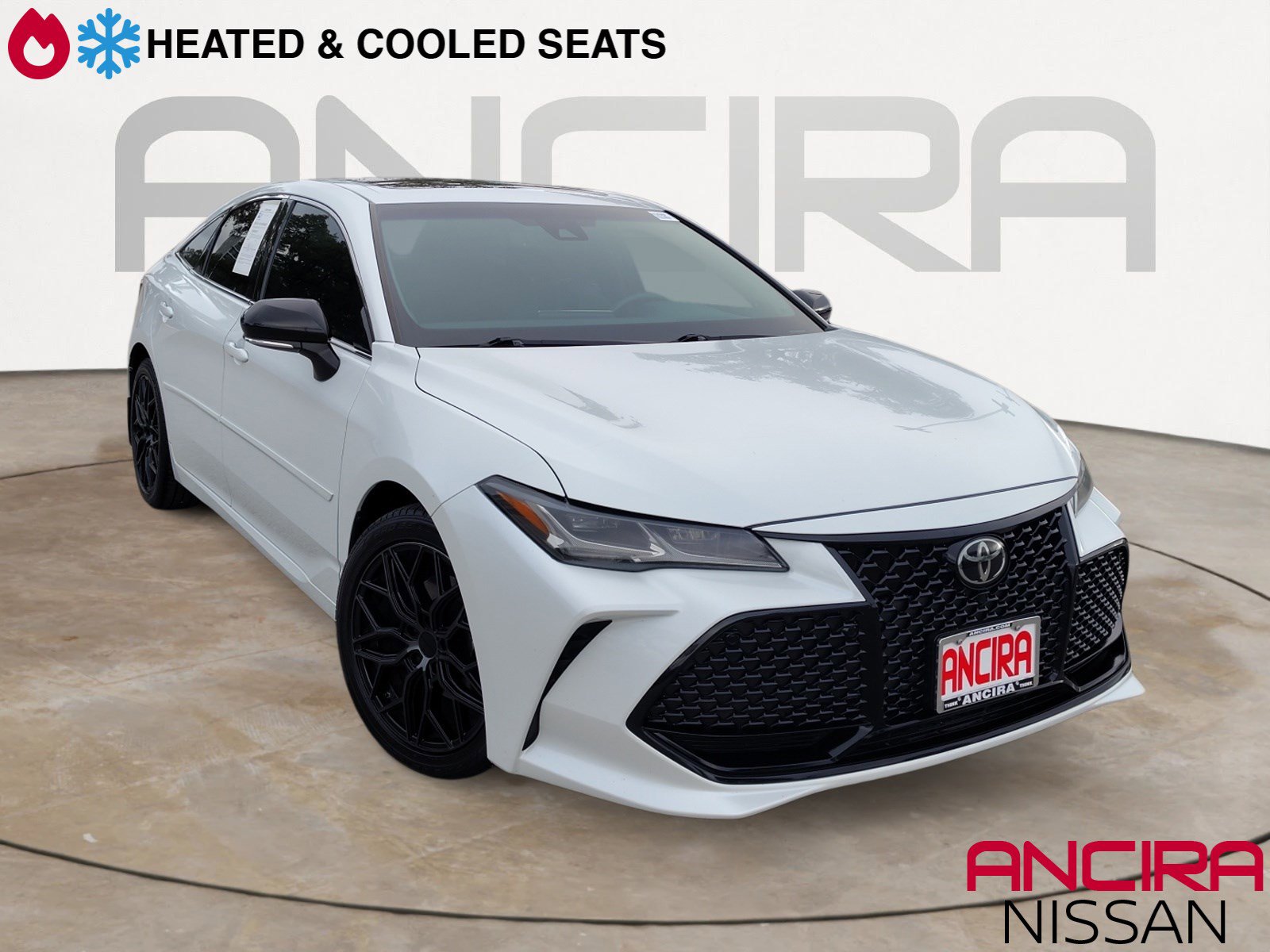 2019 Toyota Avalon Touring's photo