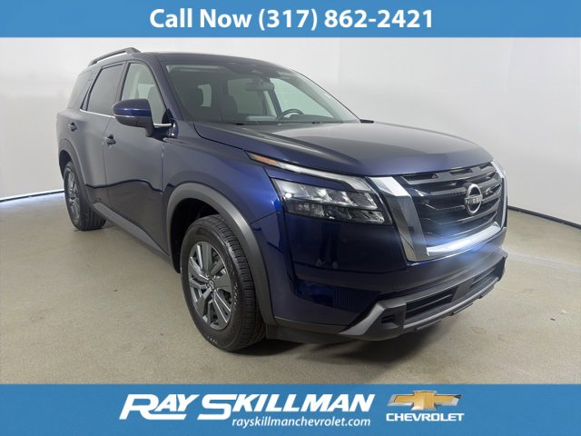 2024 Nissan Pathfinder SV's photo