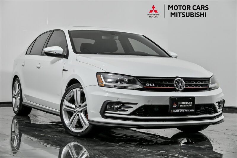 2017 Volkswagen Jetta GLI's photo