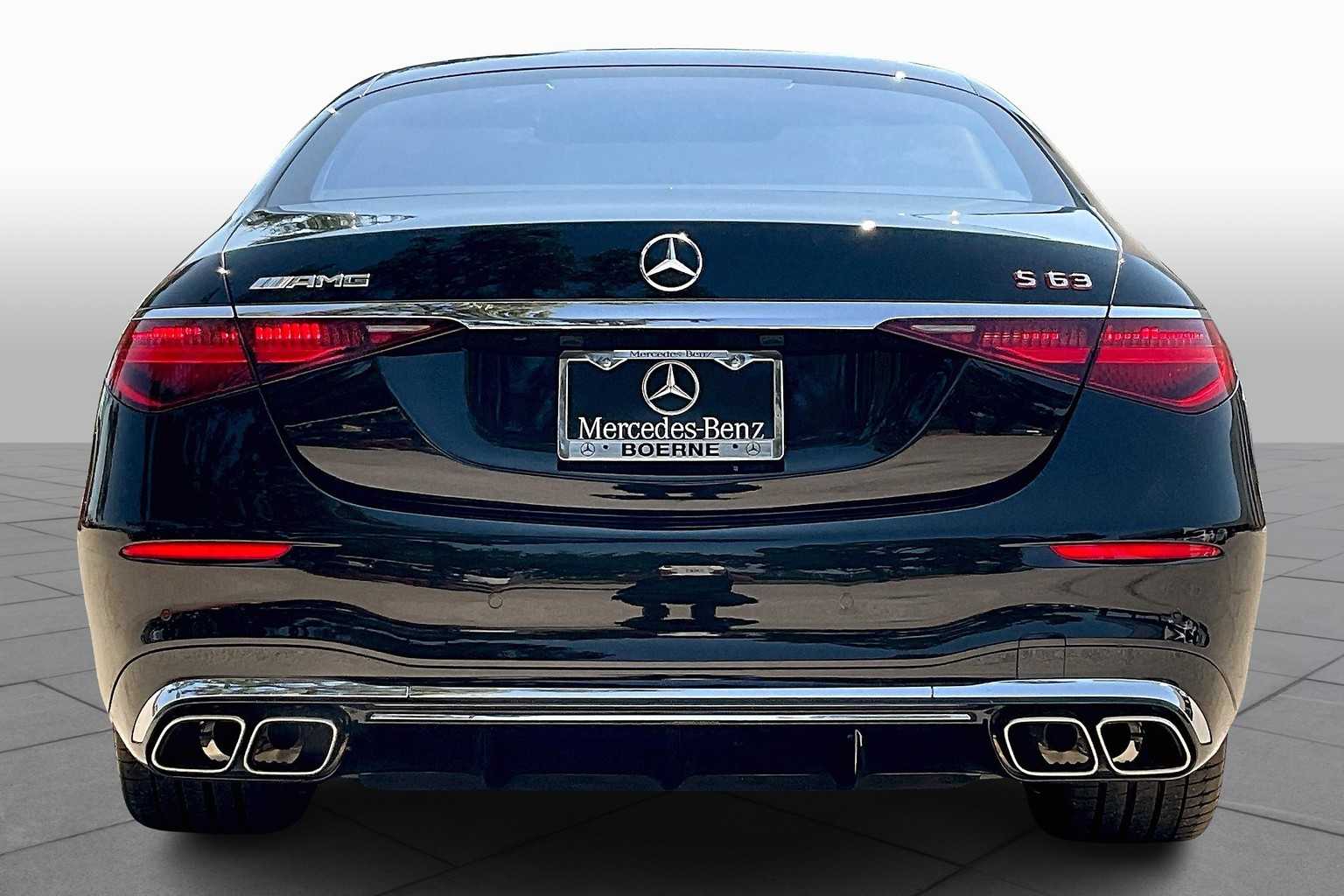 2025 Mercedes Benz S AMG 63 4MATIC photo 4