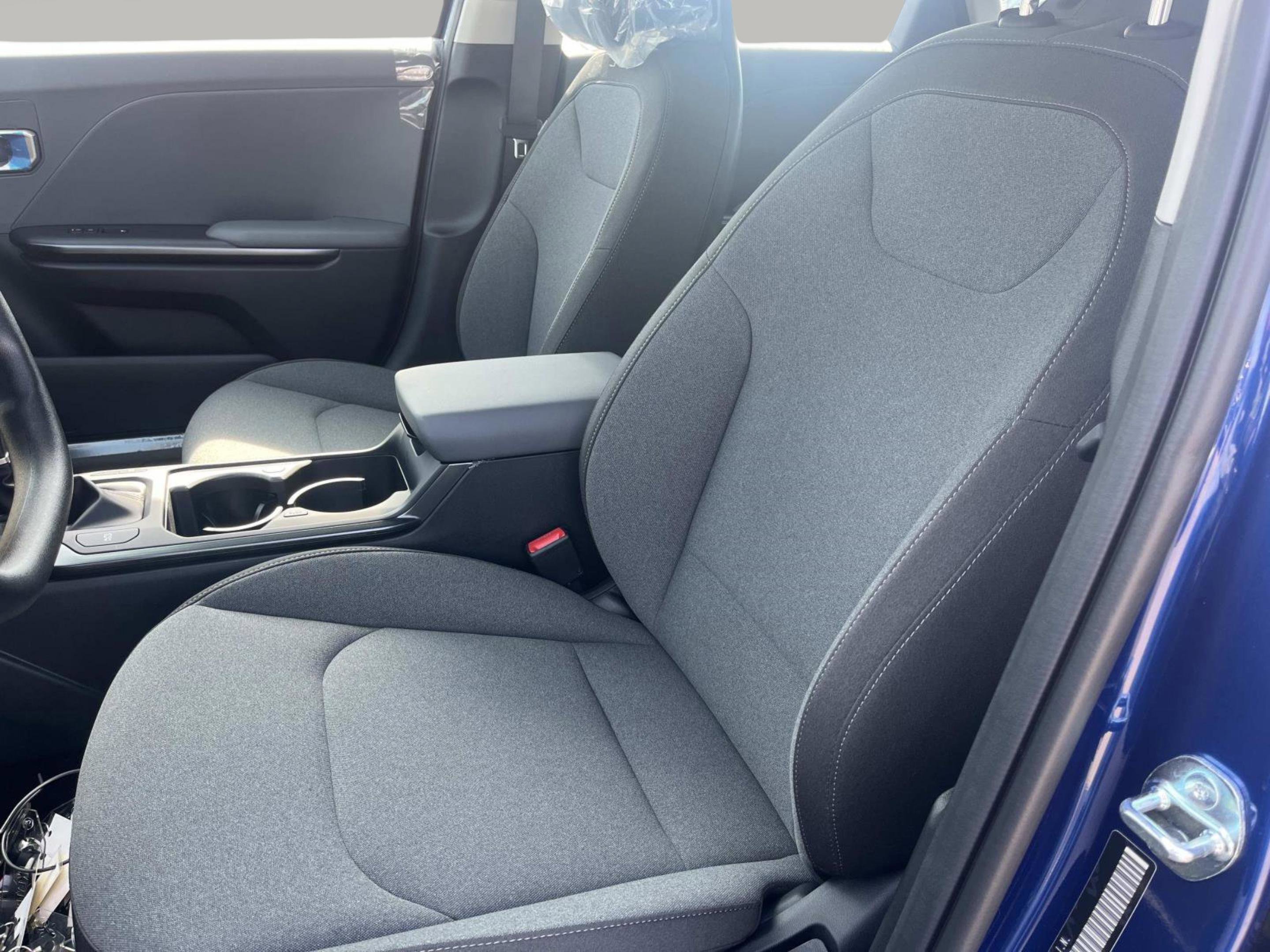 2025 Kia K4 LXS photo 23