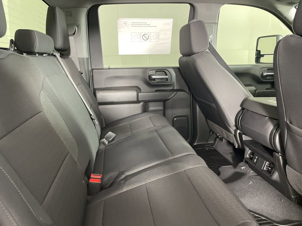 2025 Chevrolet Silverado 2500HD Custom photo 15