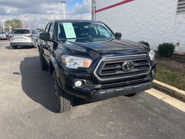 2023 Toyota Tacoma SR5's photo
