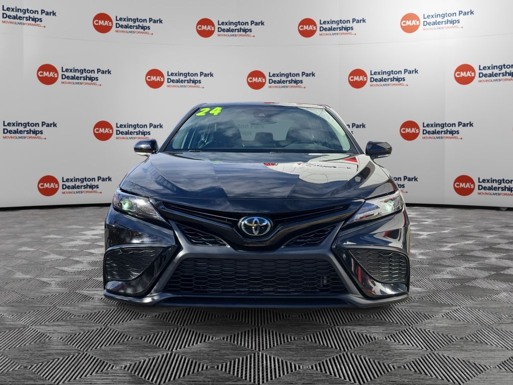 2024 Toyota Camry SE photo 2