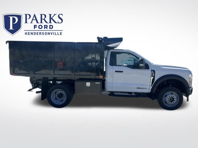 2025 Ford F-450 Super Duty Chassis Cab XL's photo