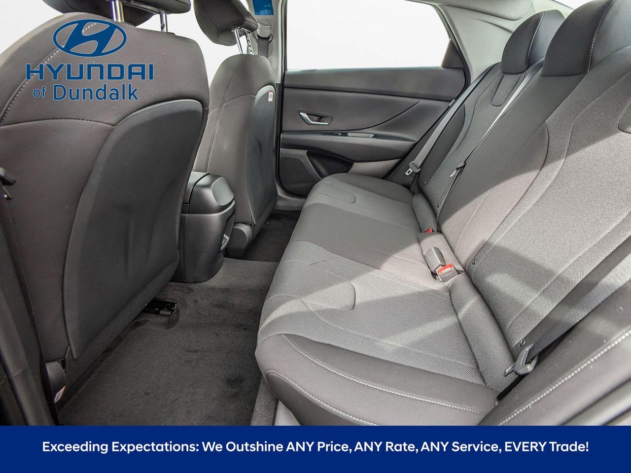 2025 Hyundai Elantra SE photo 18