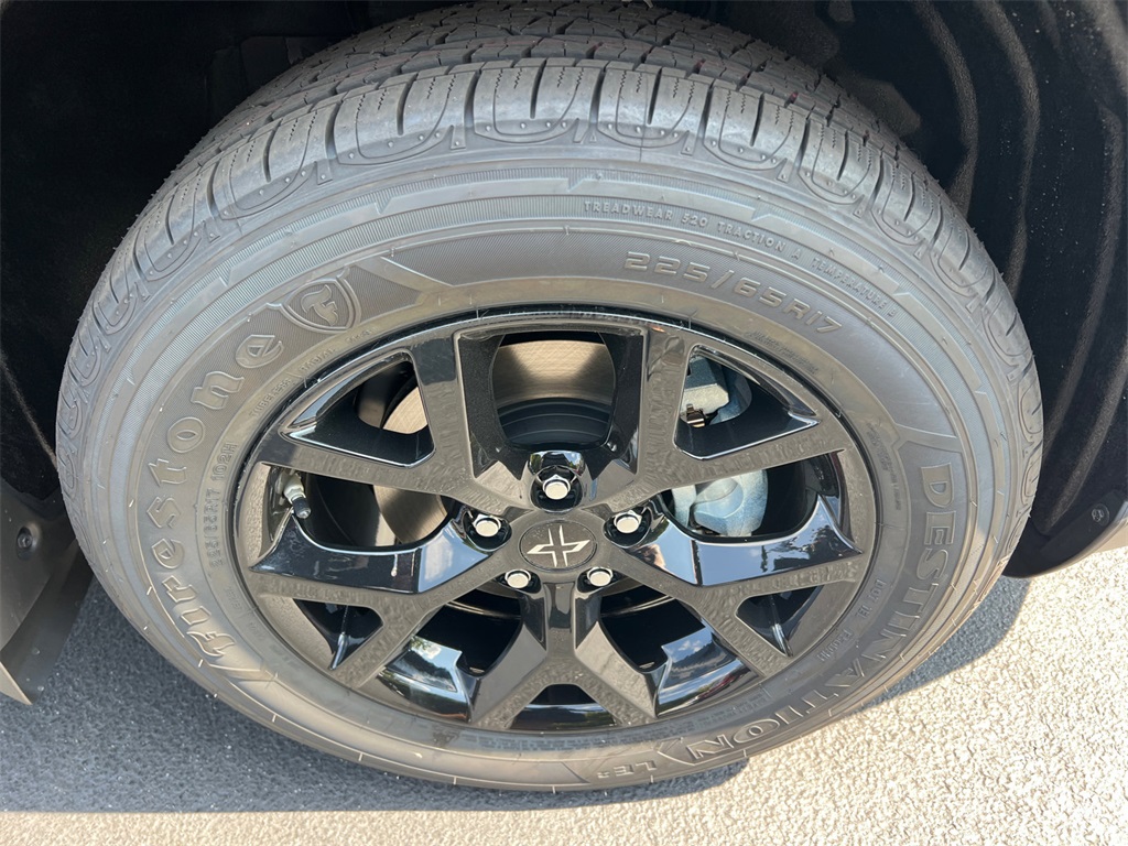 2025 Toyota RAV4 Hybrid XLE photo 12