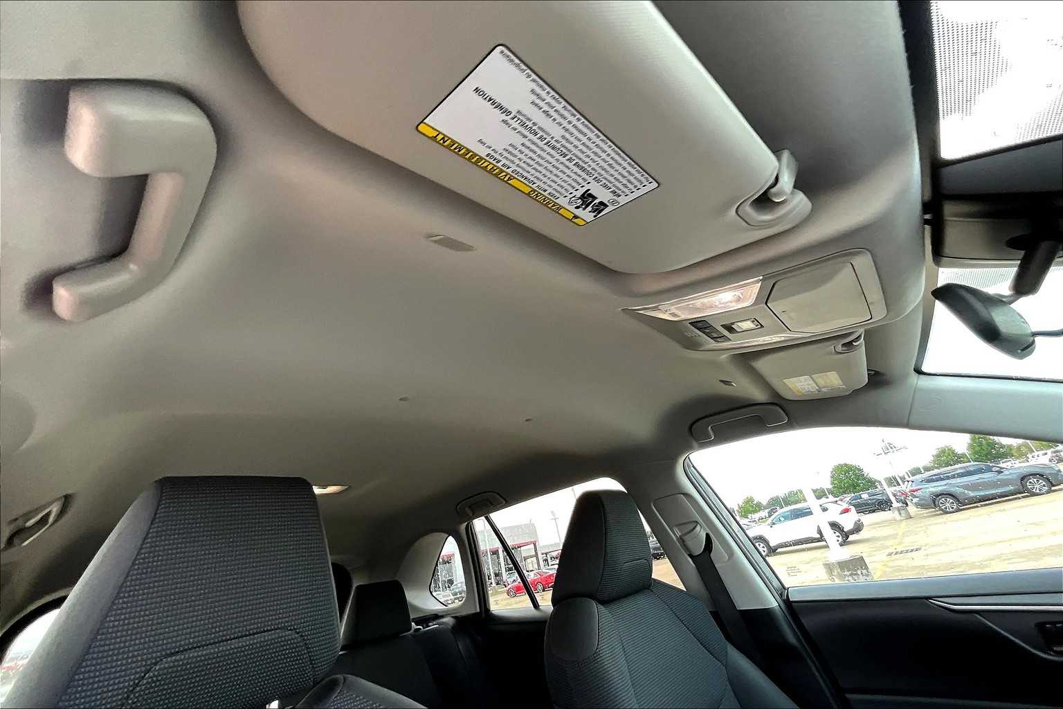 2024 Toyota RAV4 LE photo 12