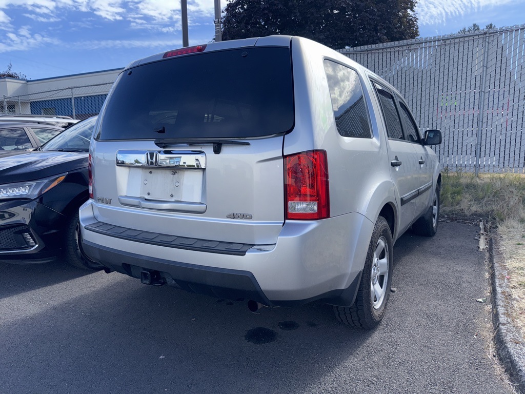 2011 Honda Pilot LX photo 2