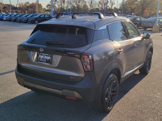 2026 Nissan Kicks SR photo 2