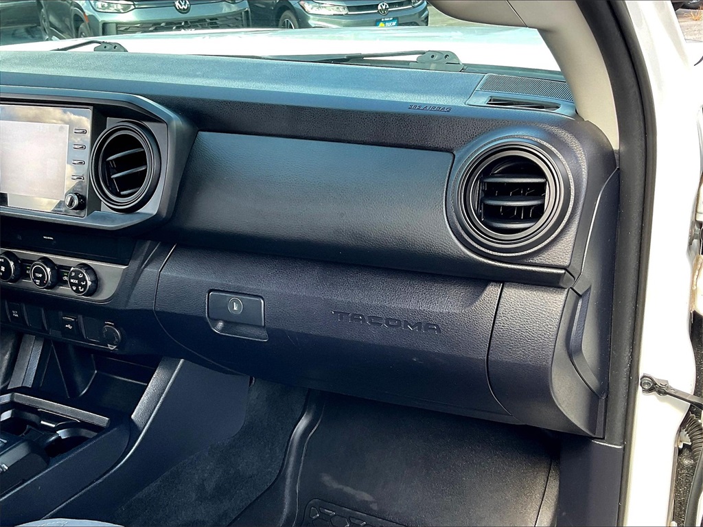 2020 Toyota Tacoma SR photo 12