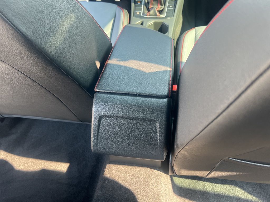 2025 Volkswagen Jetta GLI 2.0T Autobahn photo 14