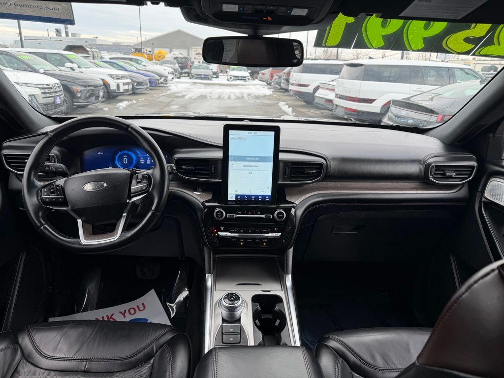 2021 Ford Explorer Platinum photo 3