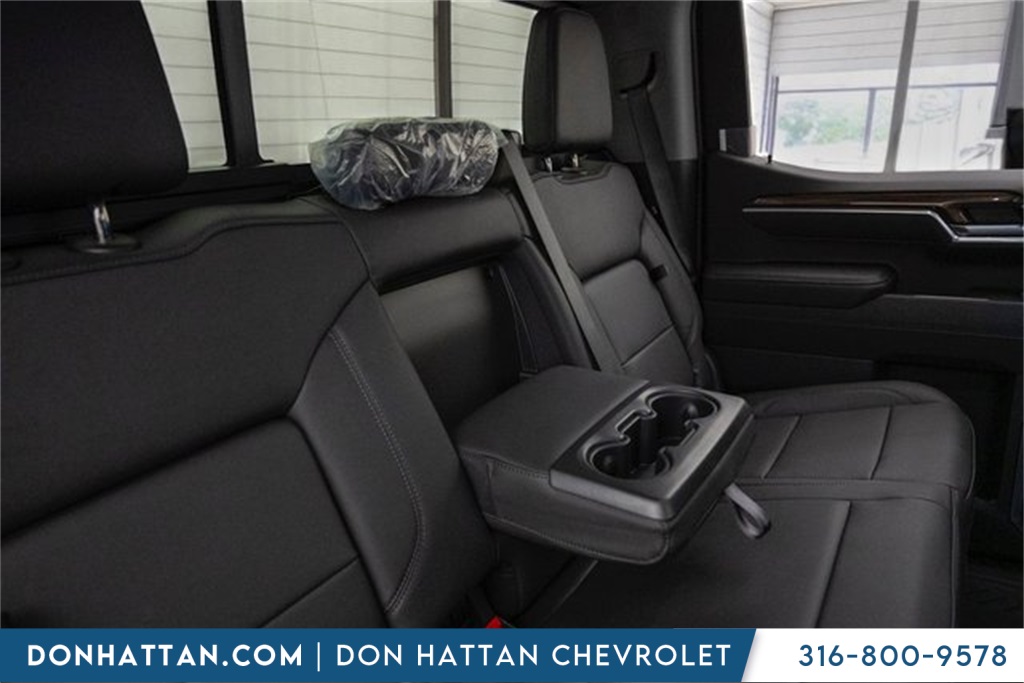 2026 Chevrolet Silverado RST photo 29