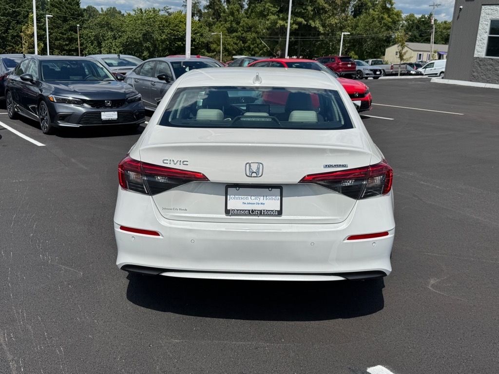 2024 Honda Civic Touring photo 4