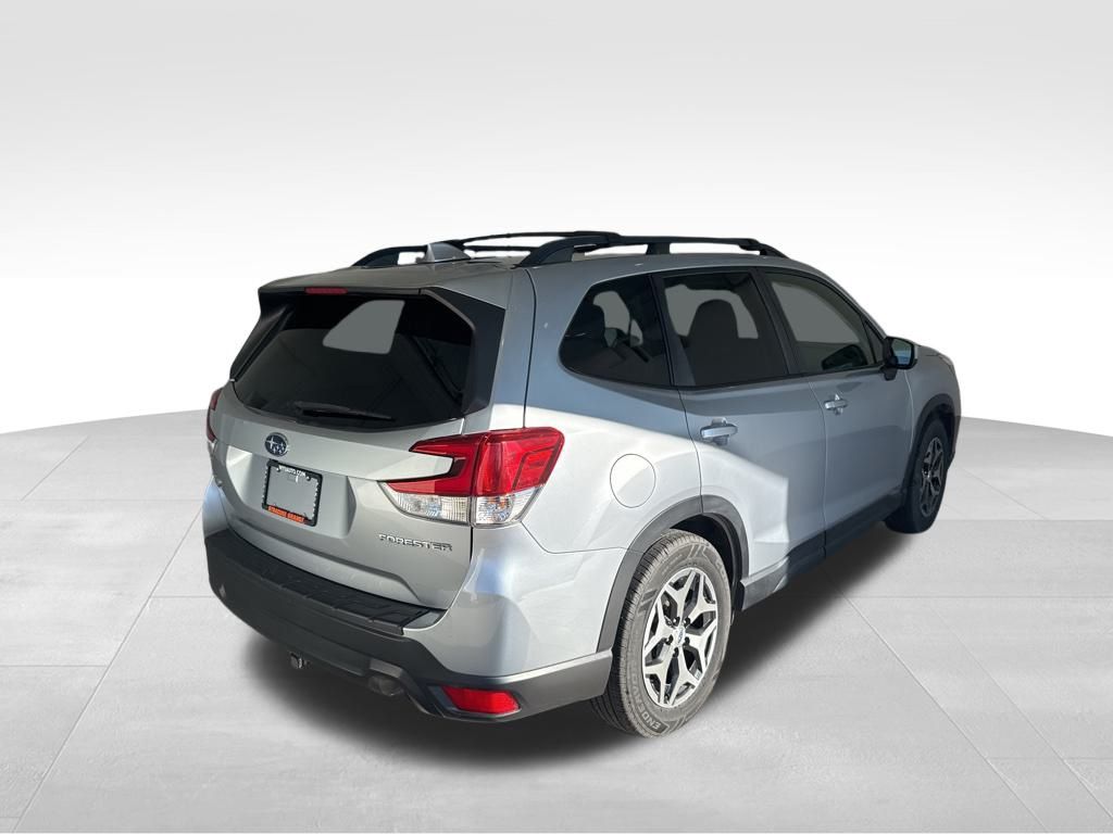 2019 Subaru Forester Premium photo 4