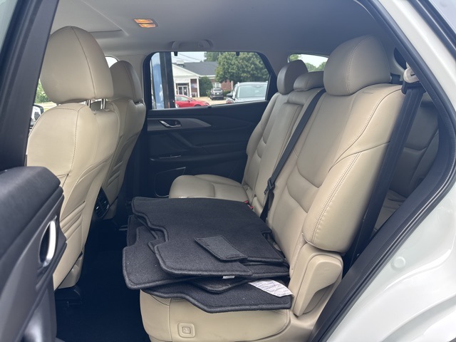 2022 Mazda CX-9 Touring photo 11