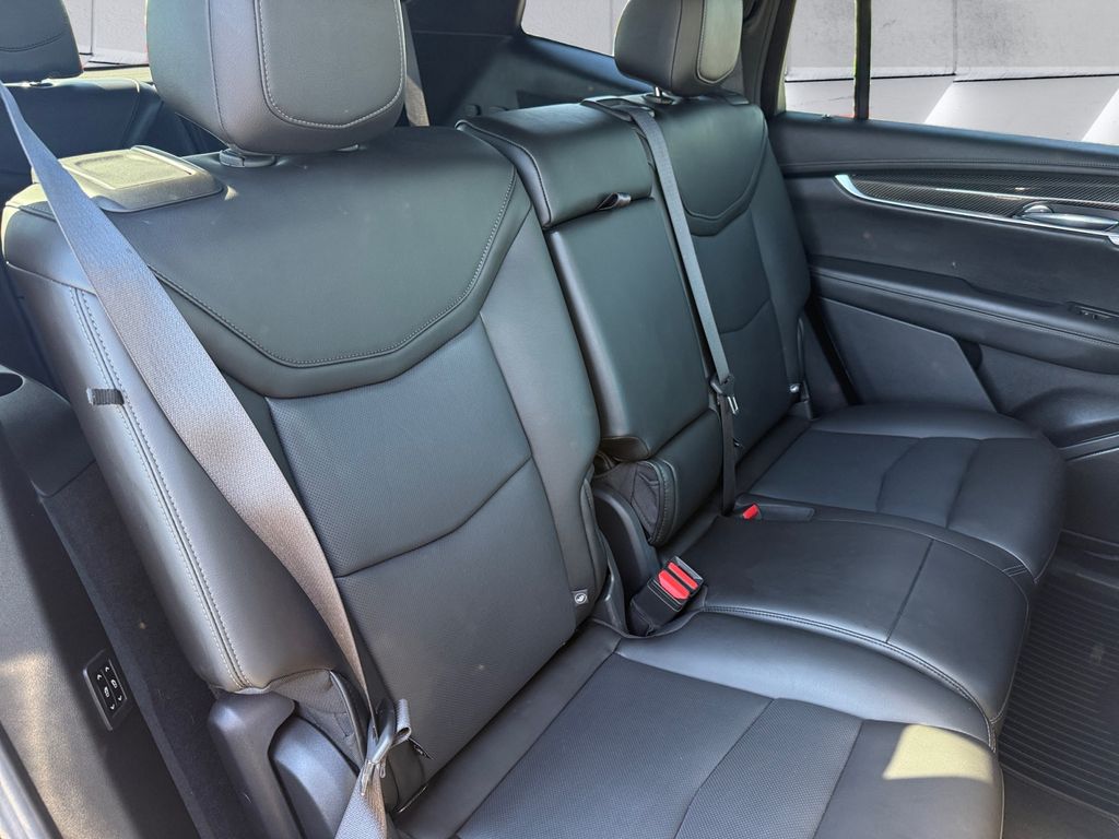 2023 Cadillac XT6 Sport photo 15