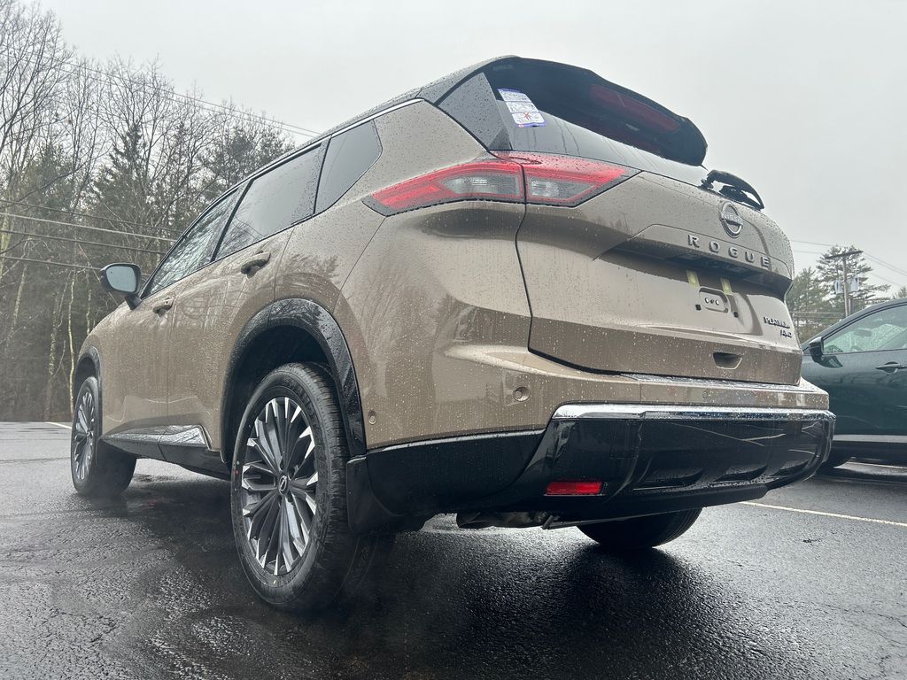 2025 Nissan Rogue Platinum photo 8