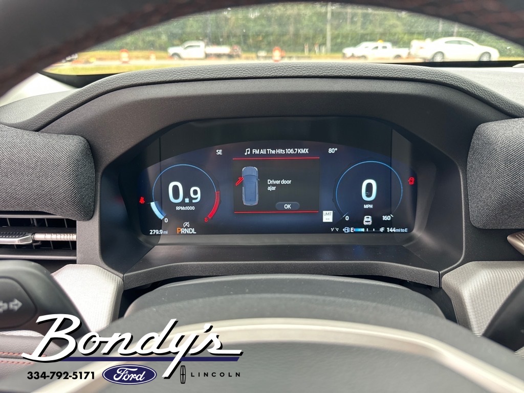 2025 Ford Explorer photo 5