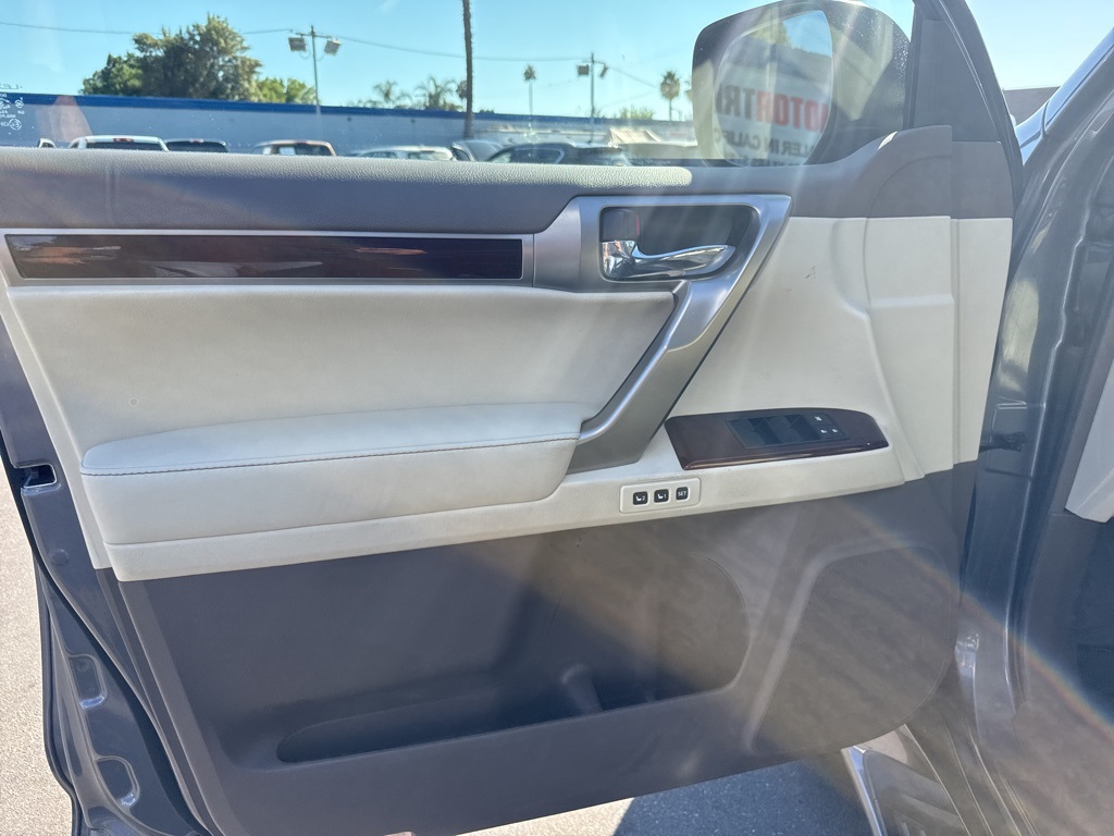 2015 Lexus GX 460 photo 8
