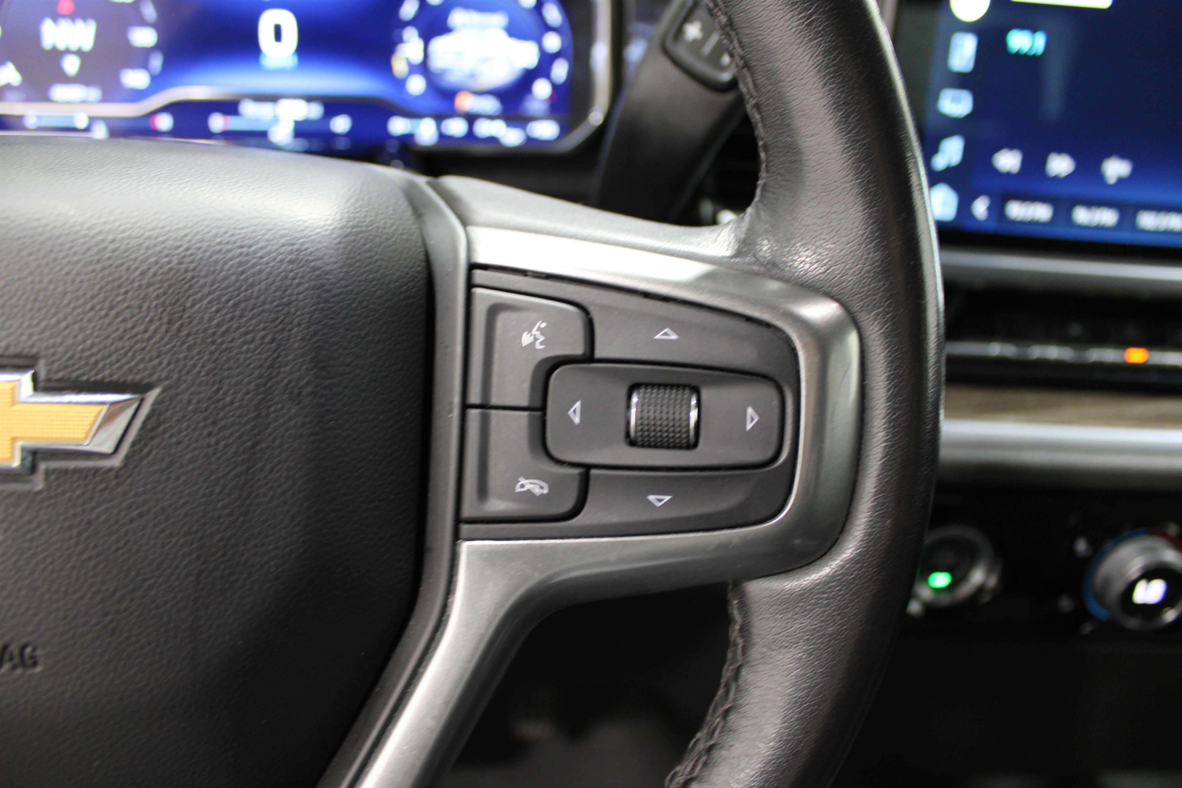 2022 Chevrolet Silverado 1500 LT photo 11