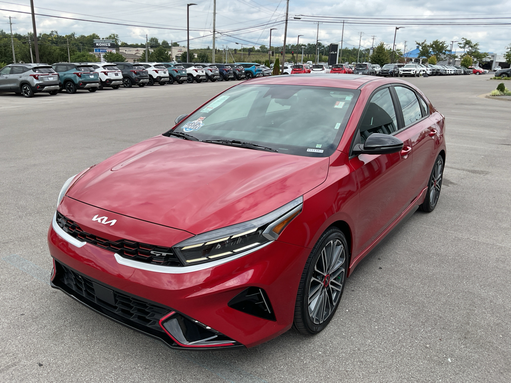 2023 Kia Forte GT photo 3