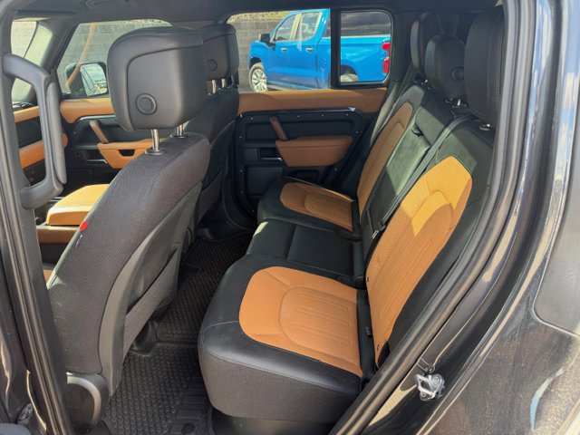 2023 Land Rover Defender 110 X photo 4