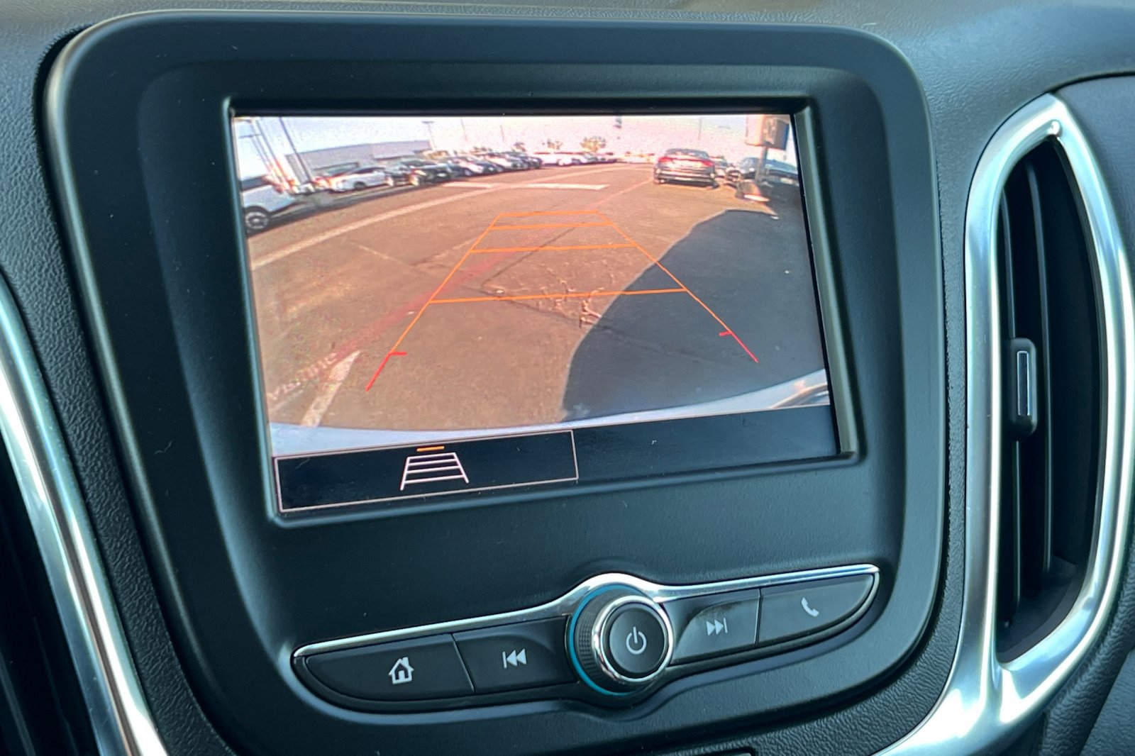 2024 Chevrolet Equinox photo 17