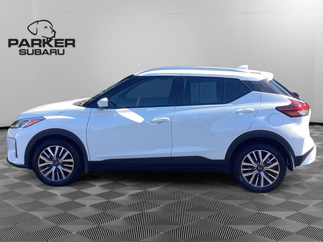 2023 Nissan Kicks SV photo 2
