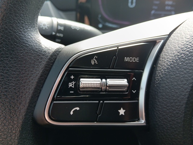 2024 Kia Seltos LX photo 6